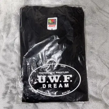 UWF 티셔츠