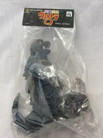 아트 스톰/퓨처 모델즈 총 천연색 울트라 Q 고메즈 & 리트라