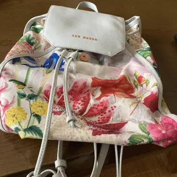 TED BAKER 플라워 프린트 백팩