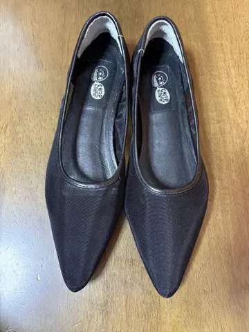 CHEAP MONDAY 블랙 메쉬 스틸레토 플랫슈즈