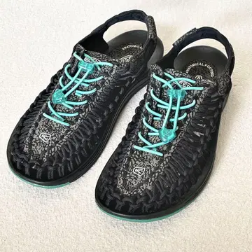 새상품급 KEEN 킨 아토모스 제이드 리믹스 유니크 26.5cm