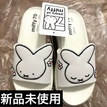 미사용 새상품 miffy 70주년 샌들 나인체 디자인