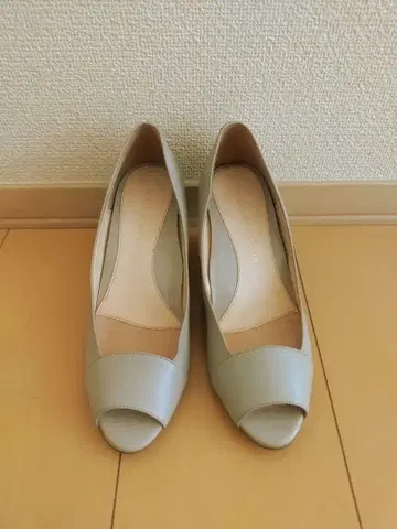 그레이지 오픈토 하이힐