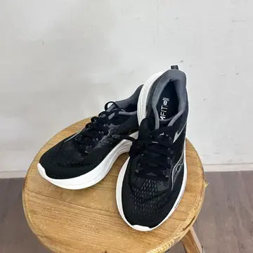 써코니 라이드 17 여성용 스니커즈 워킹화 23cm