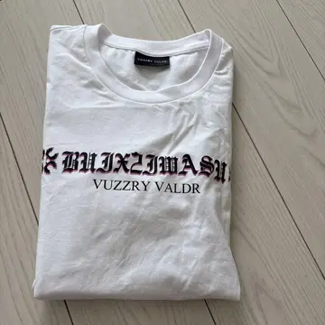 VUZZRY VALDR 그래픽 티셔츠 화이트
