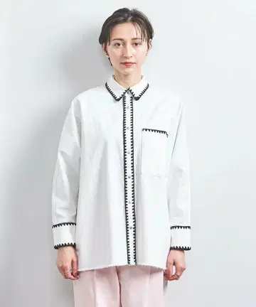 유나이티드 애로우즈 엠블로 화이트 데님 셔츠