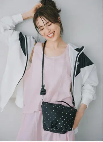 [cache cache] 나일론 드로 코드 숄더백