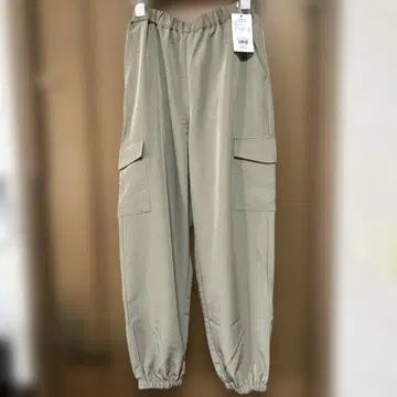 LEPSIM 베이지 새틴 조거 P