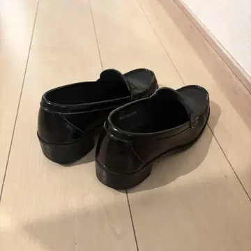 HARUTA 블랙 로퍼 4cm 힐 22.5
