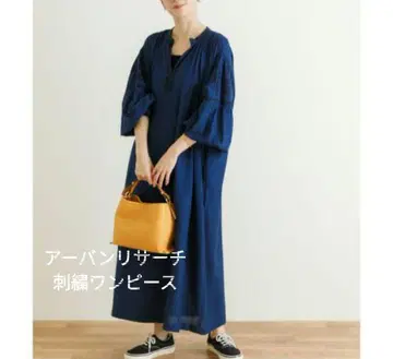 어반 리서치 린넨 레이온 자수 원피스 볼륨 슬리브 인도 면