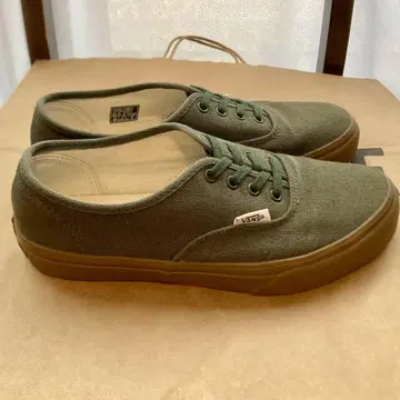 VANS 오센틱 올리브 그린 스니커즈 23.5cm