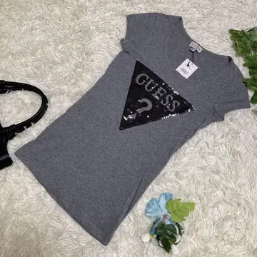 미사용 새상품 GUESS 게스 반팔 티셔츠 그레이 스팽글 로고 XS