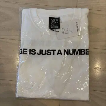 100ATHLETIC x On x atmos 화이트 티셔츠 우노 카오루
