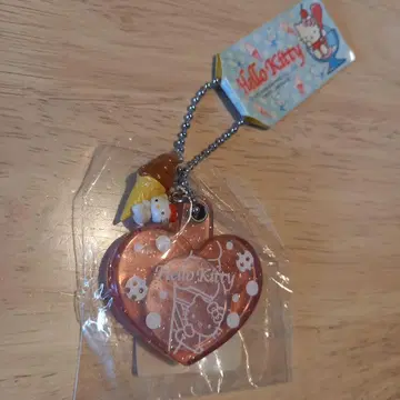 헬로키티 하트형 스트랩 아이스크림 포함 레어