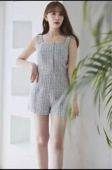 Her lip to 하립투 Summer Tweed Romper