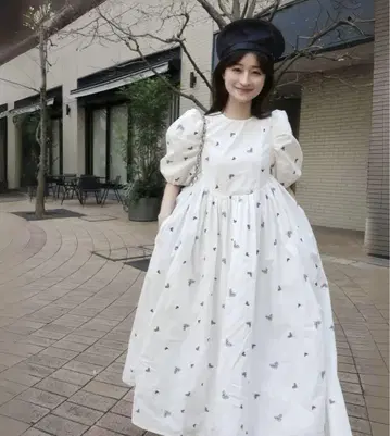 비비 에밀리 하트 드레스