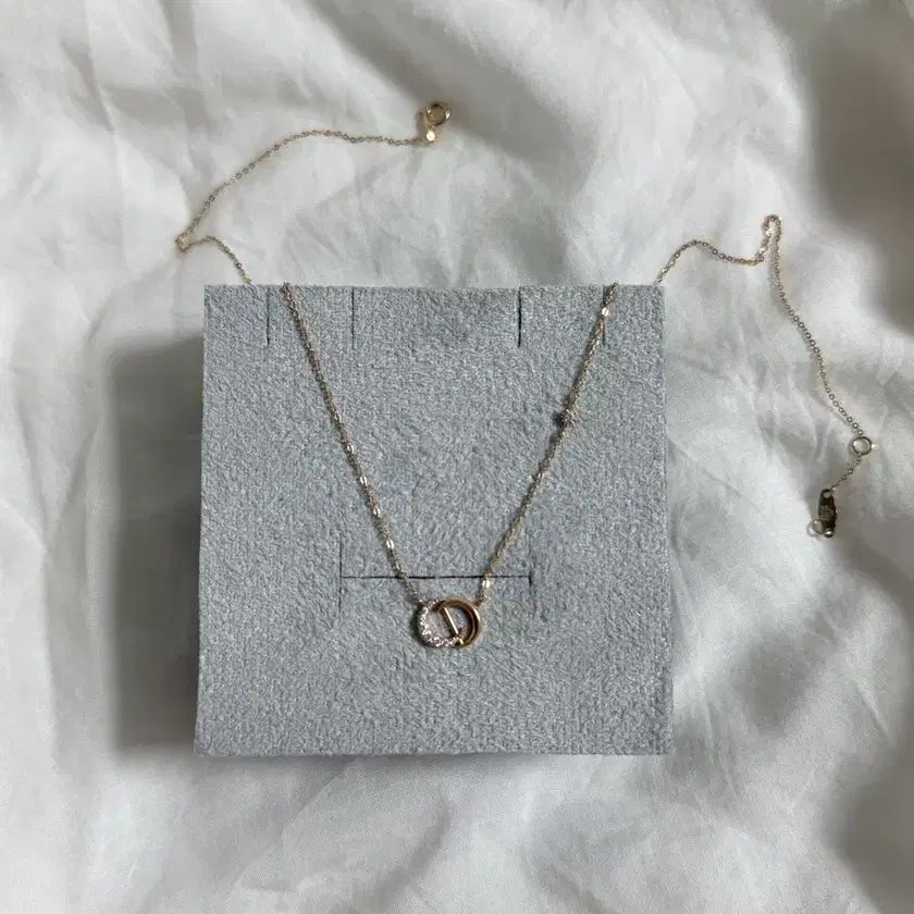 STONEHENGE | 스톤헨지 Stonehenge 14K Rose Gold Necklace on