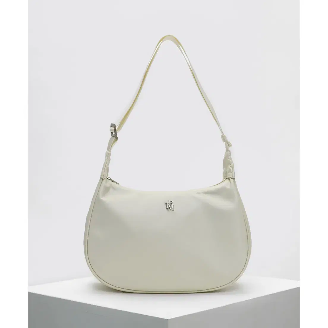 韓国商品/THREE TIMES Full moon bag THREETIMES | 쓰리타임즈 [New] Threetimes Full Moon Bag on