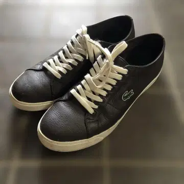 라코스테 블랙 스니커즈