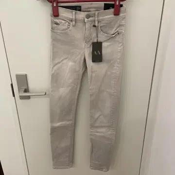 Armani Exchange 크롭 슈퍼 스키니 데님 26/26