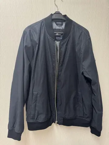 아바클로 MA-1 타입 자켓 Abercrombie & Fitch 블랙