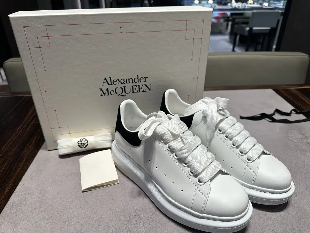 [Genuine New Product] Alexander McQueen Oversized Sole Size 36