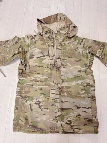 카모플라쥬 자켓 고어텍스 후드티