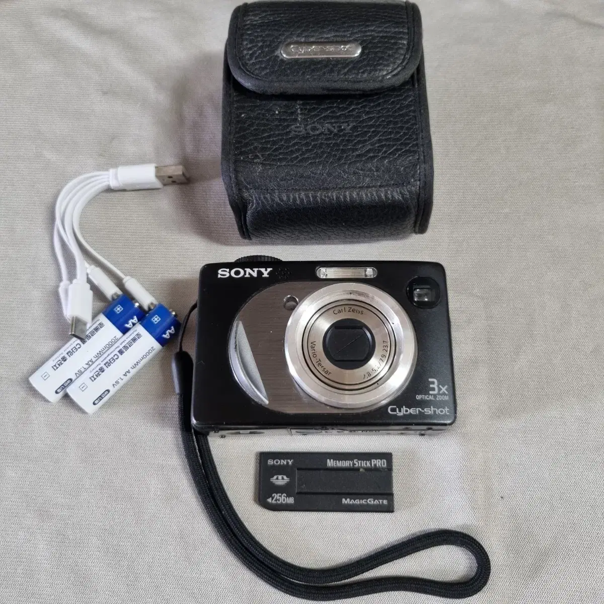 SONY 소니 Sony Cyber-shot DSC-W12 Digital Camera on Bunjang