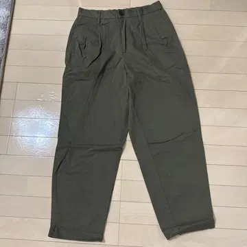 GAP 치노 팬츠 사이즈 30 올리브
