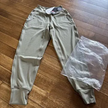 andar 올리브 그린 컬러 조거 팬츠 XS 미사용 새상품