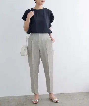 플레어 슬리브 블라우스