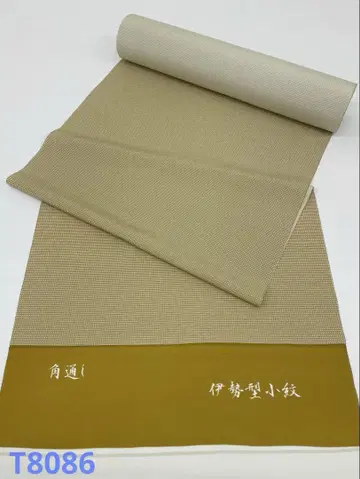 코몬 이세형 코몬 가쿠도오시 나물 기름색 순수 실크 옷감