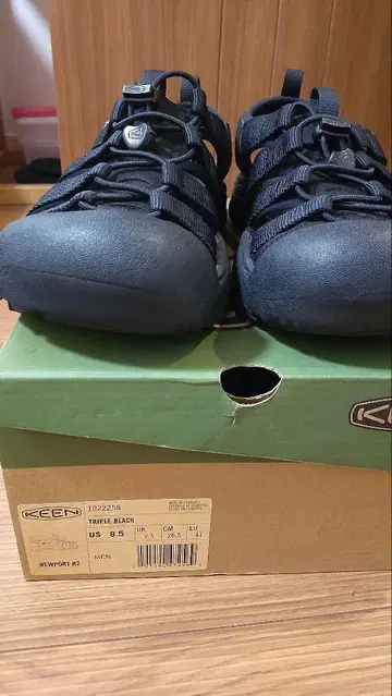 킨 뉴포트 H2 트리플 블랙 26.5 KEEN