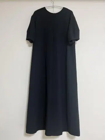 UNTITLED 블랙 반팔 원피스