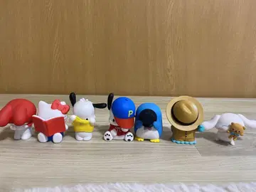 산리오 숨바꼭질 피규어 세트