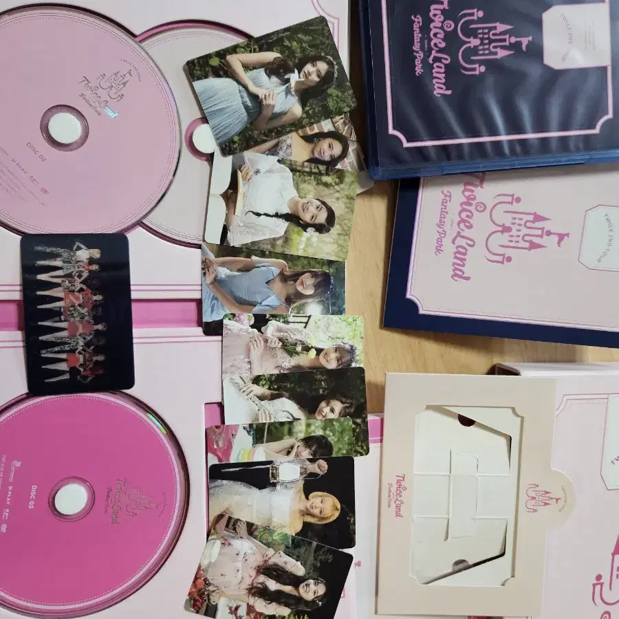 TWICE | 트와이스 Twice Land Zone 2 DVD Blu-ray on Bunjang