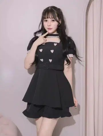 pium 초커 프릴 하트 버튼 셋업 블랙