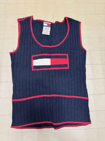 Tommy Jeans 슬리브리스 탑