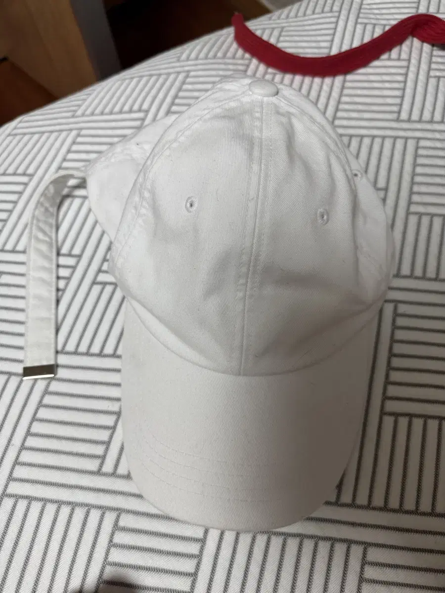 Peaceminusone Long Strap White Ball Cap