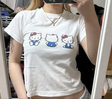 유니클로 키티 티셔츠