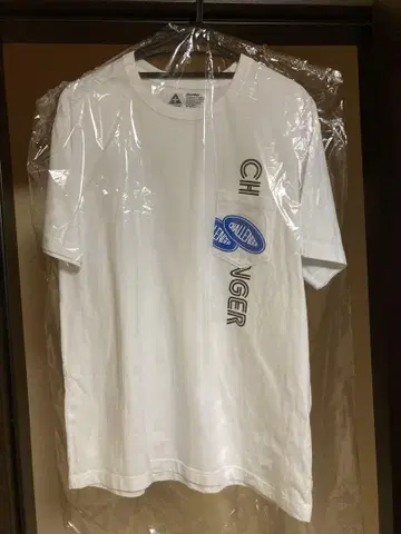 CHALLENGER XLARGE 화이트 티셔츠