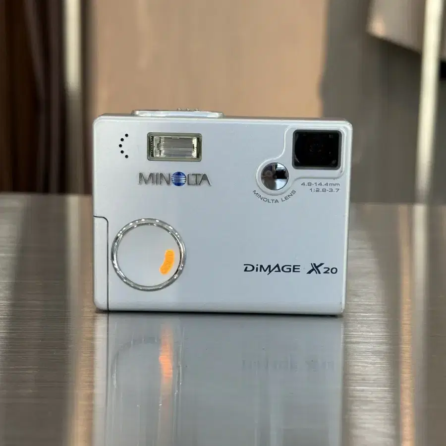 美品 ミノルタ DiMAGE X20 4.8-14.4mm 2.8-3.7 Digital Cameras - Minolta DiMAGE X20 Digital Camera Review