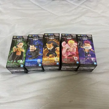 원피스 월드 콜렉터블 피규어 - 좋은 적 - 컴프 세트