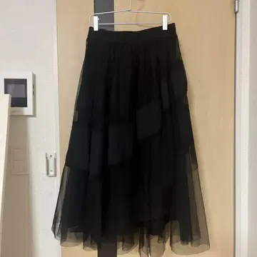 블랙 플레어 스커트 튤