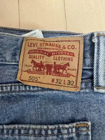 Levi Strauss & Co. 505 스트레이트 데님 W32 L32