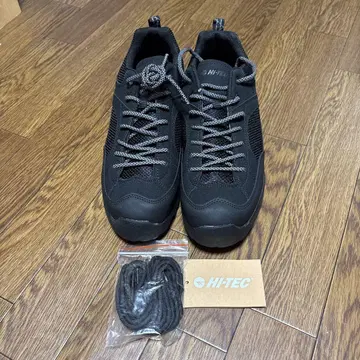 Hi-Tec 블랙 아웃도어 신발 28cm
