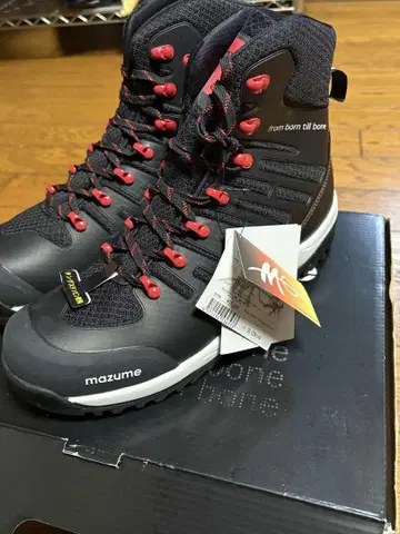 mazume 624 아웃도어 신발 블랙/레드