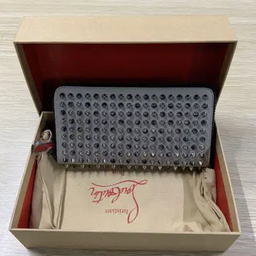 크리스찬루부탱 스파이크 그레이 장지갑