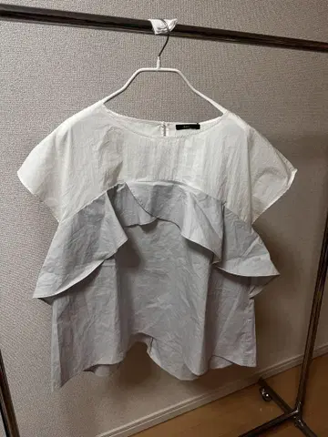 어반 리서치 로쏘 블라우스 미사용 새상품