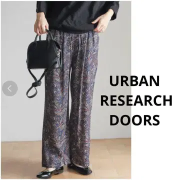 URBAN RESEARCH DOORS 페이즐리 프린트 팬츠